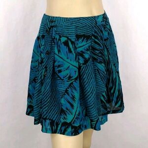 FOREVER 21 New Green Floral skater Dress. Womens Junior Medium